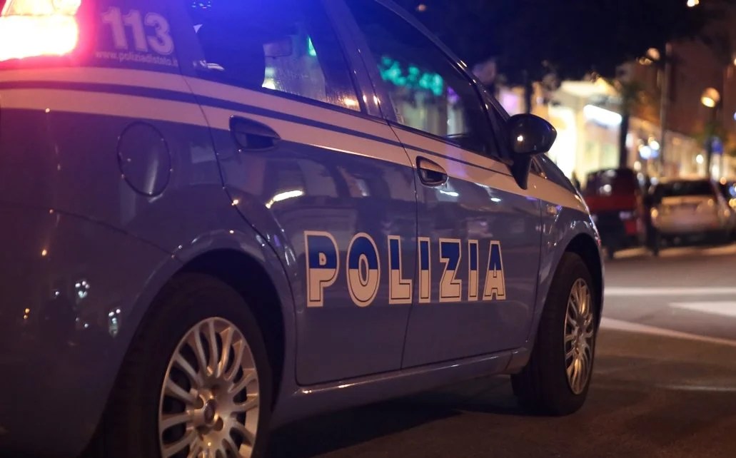 Napoli2C Questura Vieta Le28099Acces