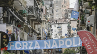 Napoli2C Tifosi Evitano Il Nume