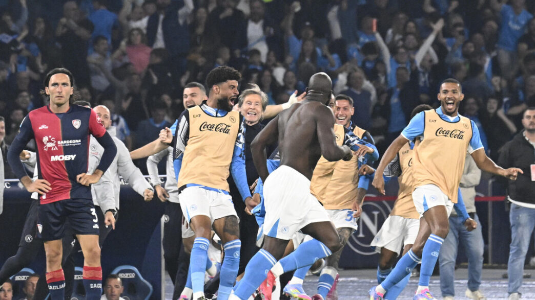 Napoli Celebra Il Quarto Scude