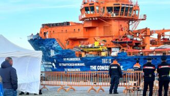 Nave Ong Solidaire Con 67 Migr