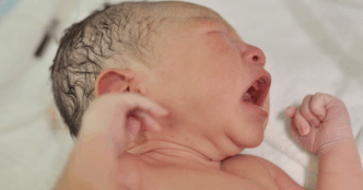 Neonato Salvato Dopo Parto Nas
