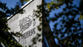 Nestlc3A9 Sospende Le28099Etichettatur