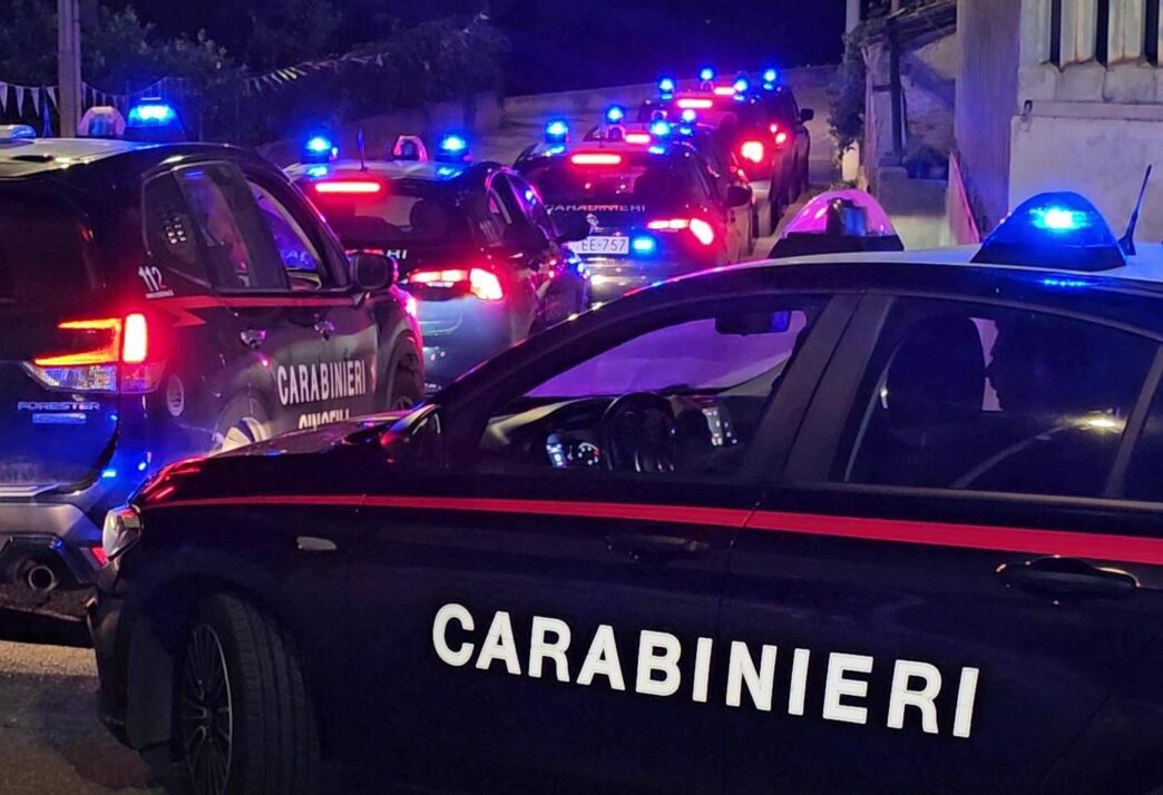 Notte Di Scompiglio A Napoli T