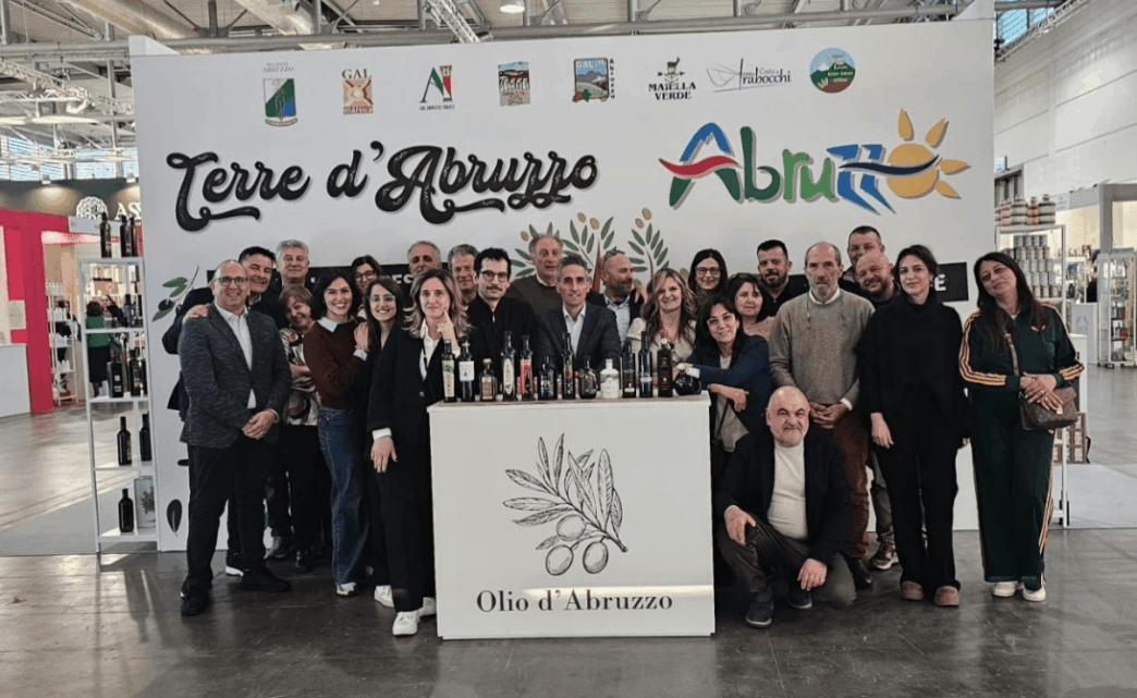 Olio De28099Abruzzo Verso Il Ricono
