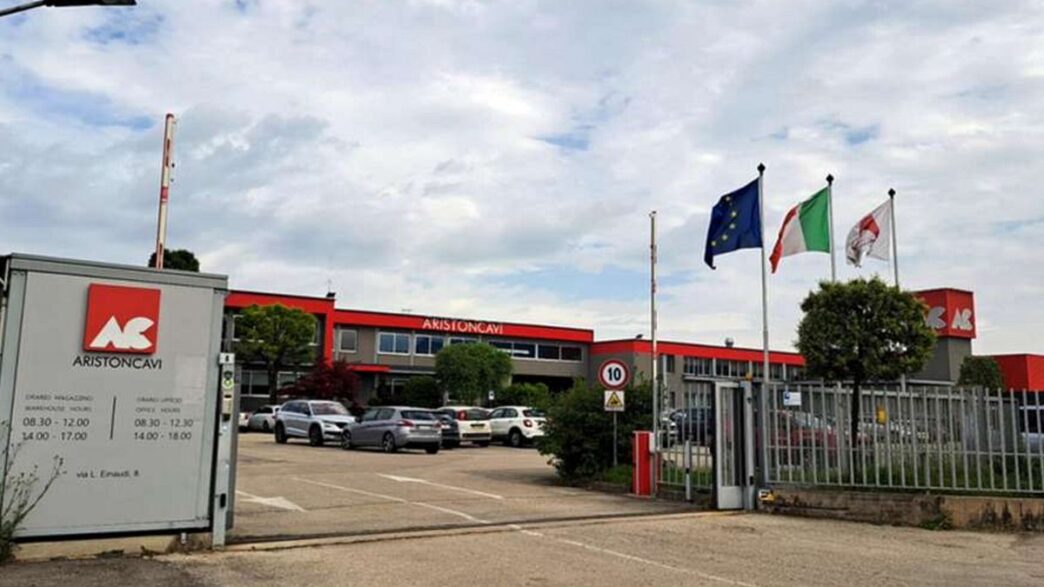 Operaio Muore Schiacciato Da U