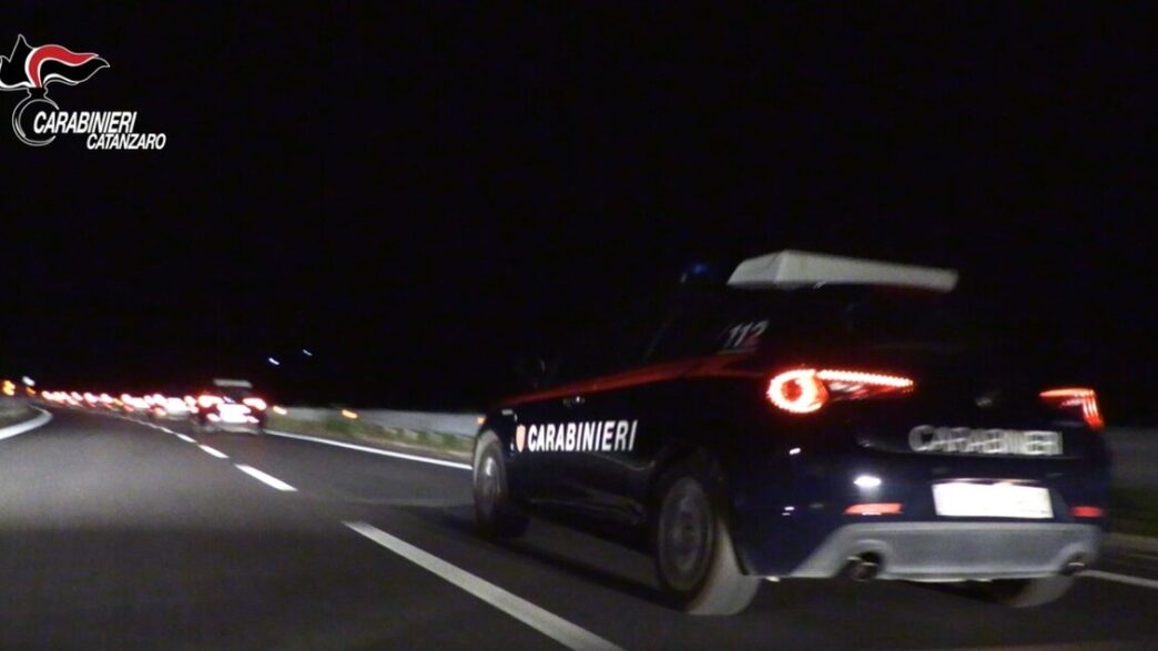 Otto Arresti A Lamezia Terme P