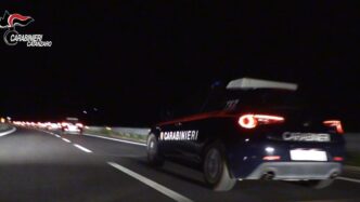 Otto Arresti A Lamezia Terme P