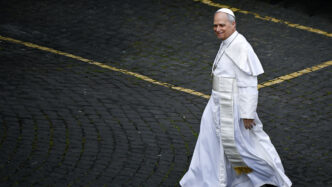 Papa Leone Xiv Sottolinea La R