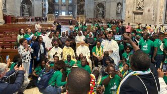 Papa Leone Xiv Incontra Gli Am