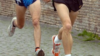 Podista Rimane Incastrato Tra