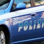 Polizia Di Napoli Arresta Uomo Con Armi Rubate Nascoste In Doppio Fondo In Casa Al Mercato