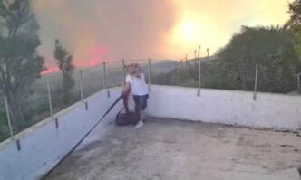 Ponza In Fiamme Per Un Incendi