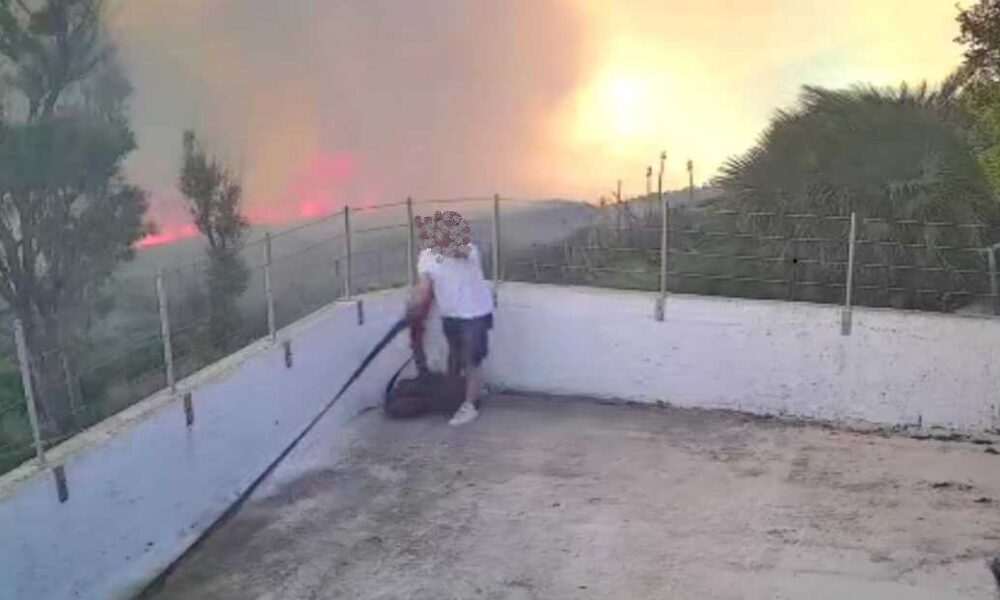 Ponza In Fiamme Per Un Incendi