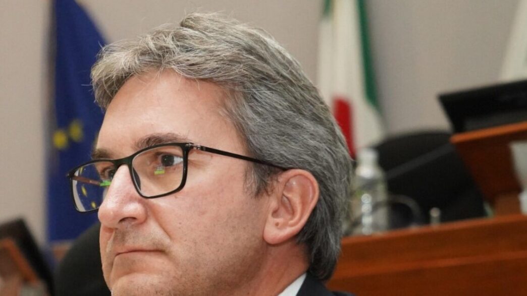 Primo Maggio2C L27Assessore Bald