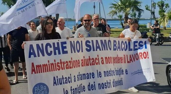 Proteste A Bacoli Per La Riape