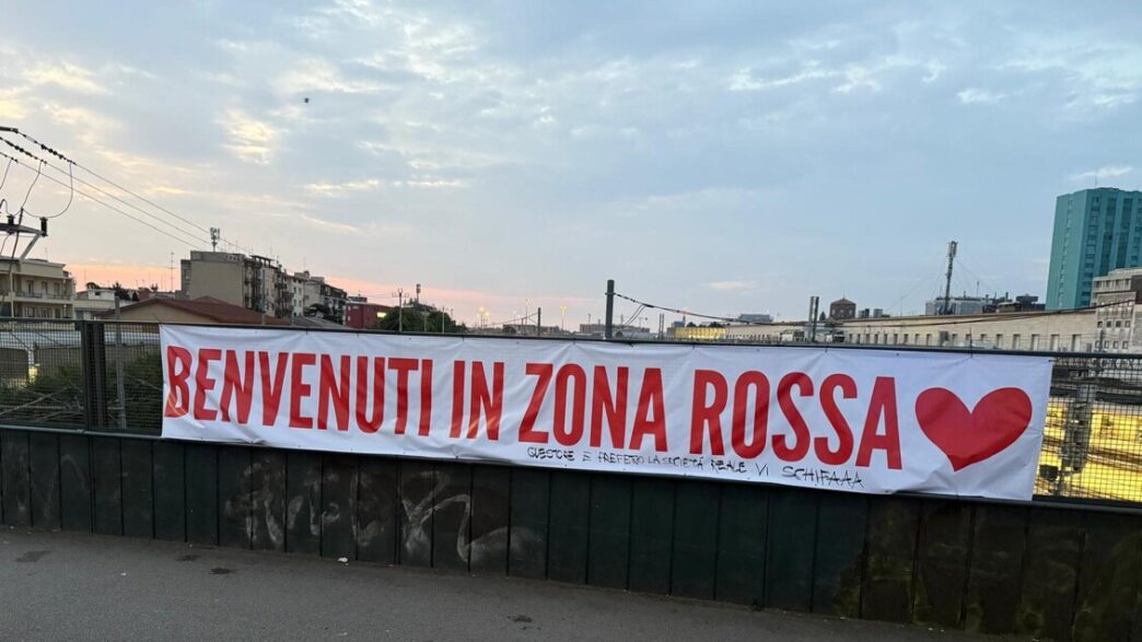 Proteste Per La Zona Rossa Ad