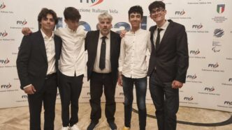 Quattro Giovani Velisti Di Pes