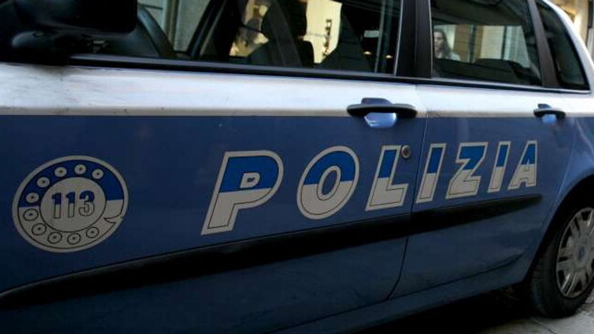 Ragazzo Egiziano Di 20 Anni Mu