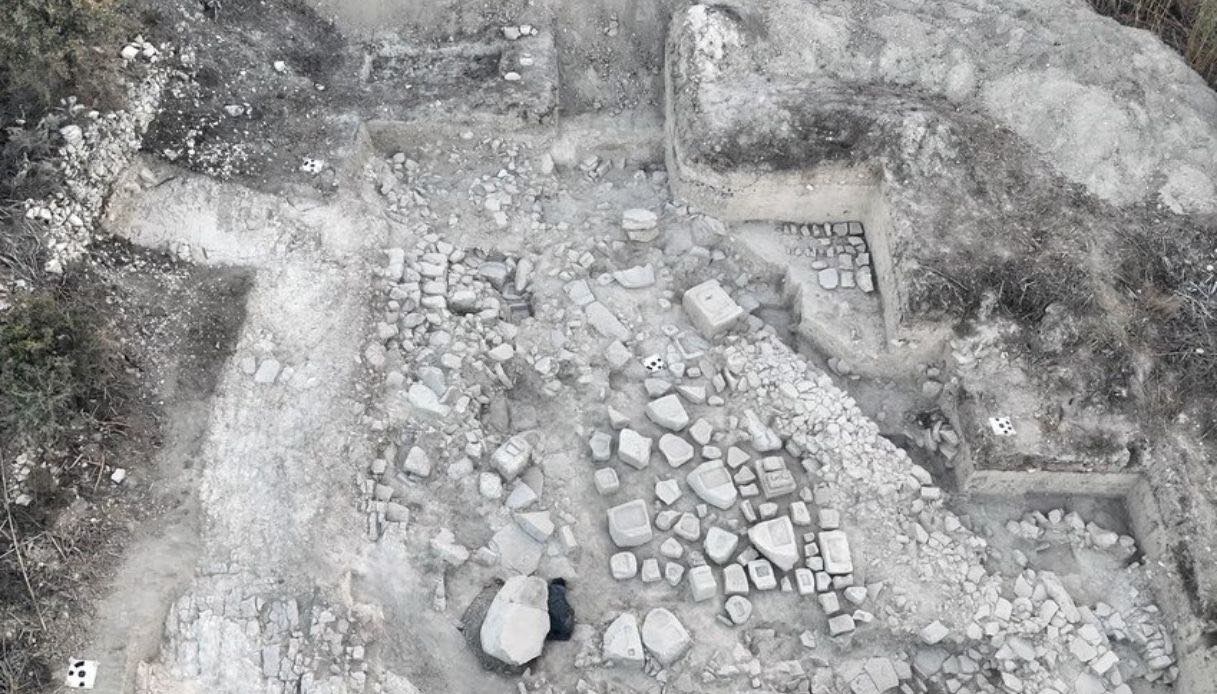 Riscoperto Il Santuario Di Apo