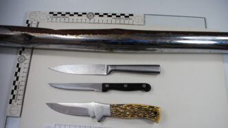 Rissa Con Coltello E Taser A S