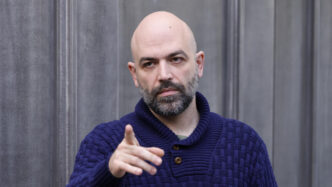 Roberto Saviano Debutta Come R