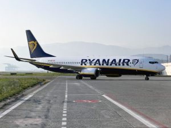 Ryanair Denuncia Rincari Fino