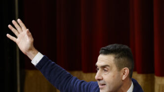 Salvini E Vannacci Contrari Al