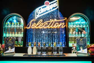 Schweppes Al Roma Bar Show 202