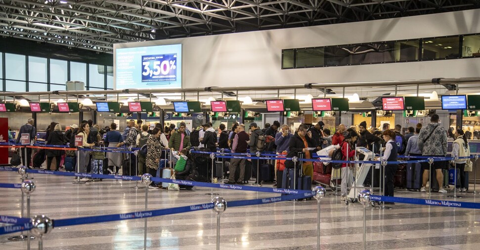 Sequestri Di Droga2C Denaro E M