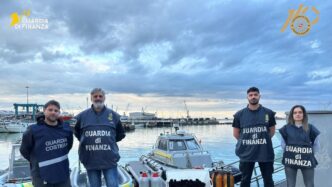 Sequestro Di 3Mila Ricci Di Ma