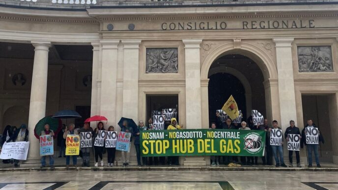 Sit In Dei Movimenti No Snam A