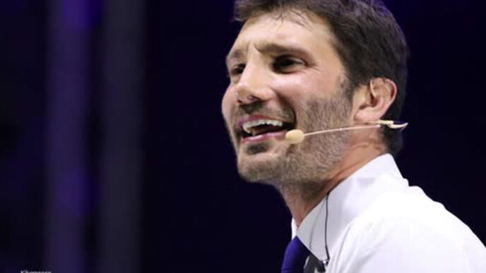 Stefano De Martino Scherza Con