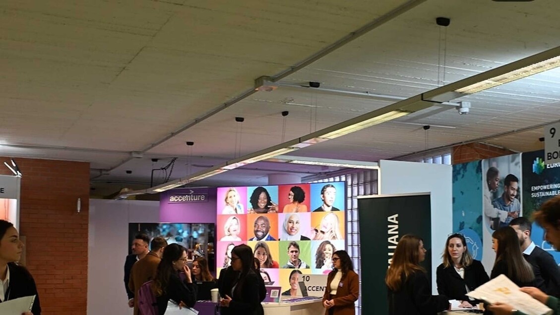 Torna federico ii job fair con oltre 100 aziende pronte a incontrare ...