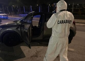 Tragedia A Napoli2C Due Donne R