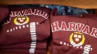 Trump Accusa Harvard E Blocca