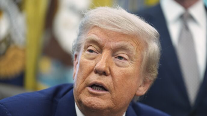 Trump Annuncia Un Possibile In