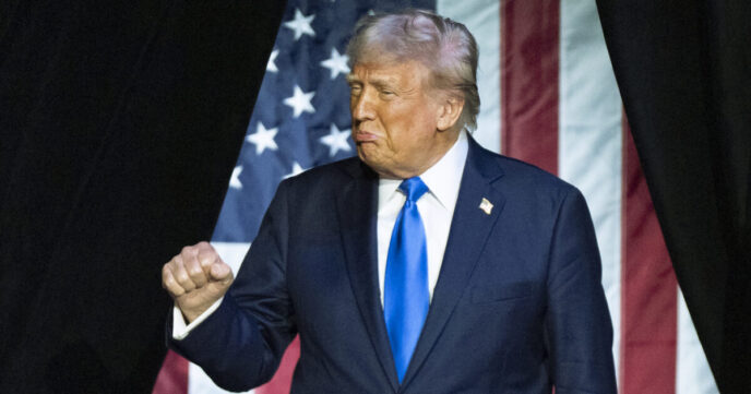 Trump Sugli Obblighi Costituzi