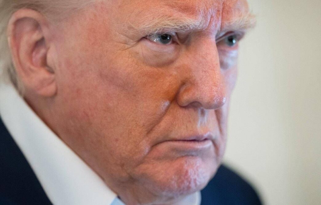 Trump Valuta Accordo O Attacco
