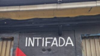 Un Atto Vandalico Con La Stell