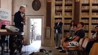 Un Corso Biennale Sull27Intelli