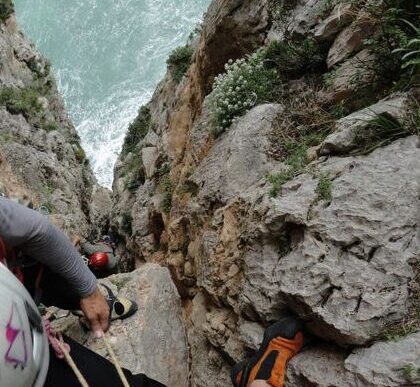 Un Giovane Rocciatore Soccorso
