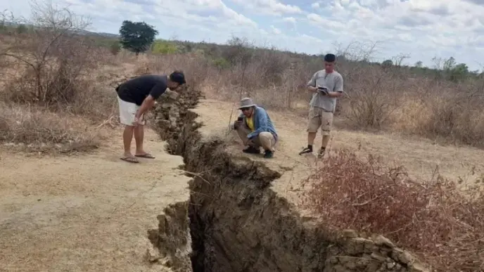 Un Terremoto Di Magnitudo 72C7