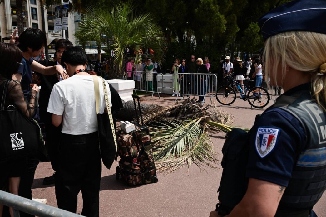 Un Uomo Ferito Dal Crollo Di U