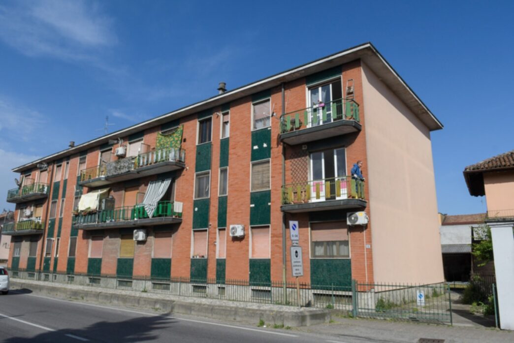 Un Uomo Uccide La Moglie A Cal