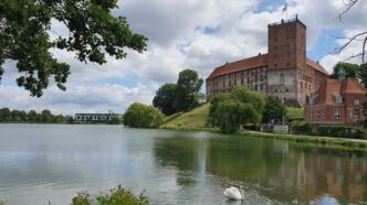 Un Viaggio Fra Billund E Dinto