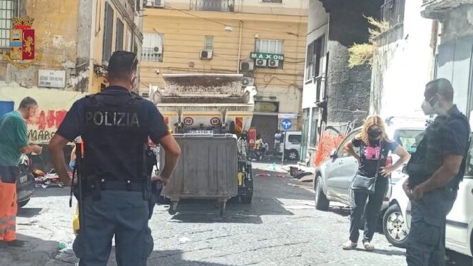 Uomo Arrestato A Napoli Per Ra