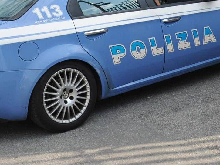 Uomo Ferito A Coltellate Trova