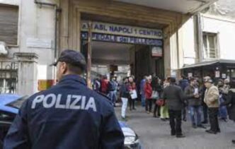 Uomo Ferito Da Colpo Di Pistol