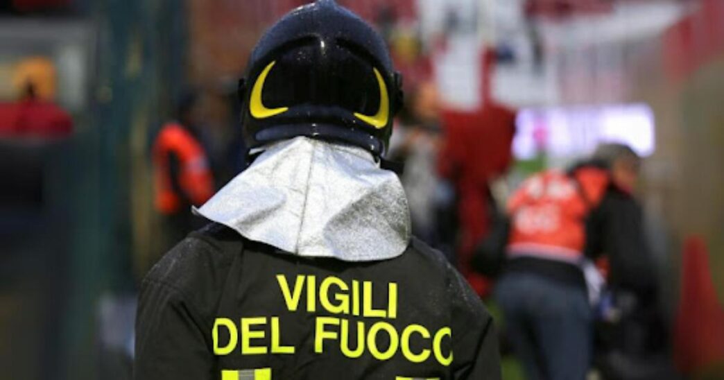 Uomo Si Toglie La Vita Lancian