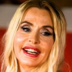 Valeria Marini Tra Gli Attori Di Beautiful Per Le Puntate Girate A Napoli E Capri